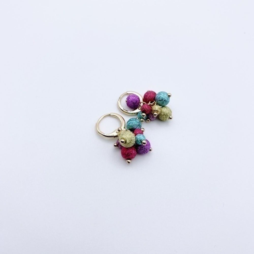 CARLA Petite Colorful Hoops